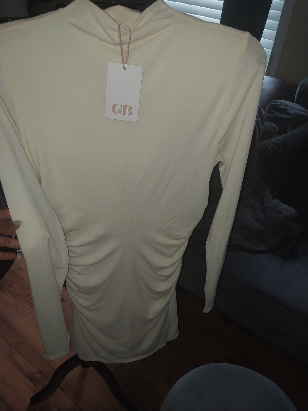 Gianni Bini Ivory Long Sleeve Ruched-Back Tee